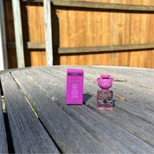 Moschino Toy 2 Bubble Gum Perfume - Pink